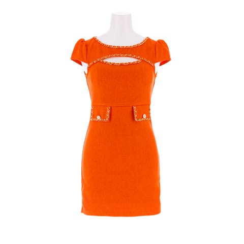 雨宮らむ着用ドレス