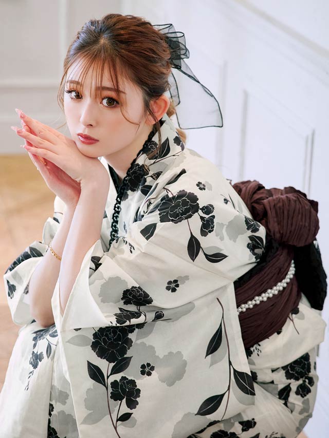 セパレート浴衣] モノトーン牡丹柄浴衣[4点SET]【YUKATA by dazzy 2026