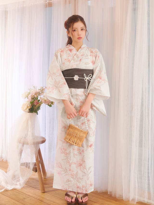 2点SET]薄白色リリー×花柄浴衣【2026年新作/YUKATA by dazzy】の通販は